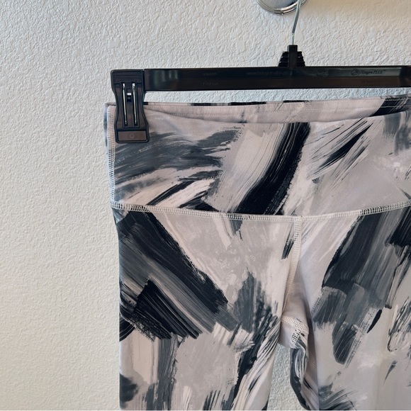 ALO YOGA Airbrush Printed Leggings - Picture 3 of 9